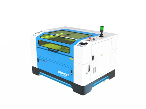 Titan Pro 35_右俯视