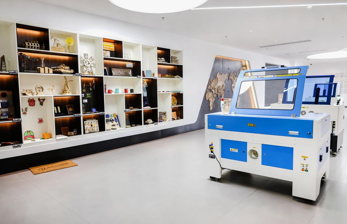 Thunder Laser Japan 展示会ブース